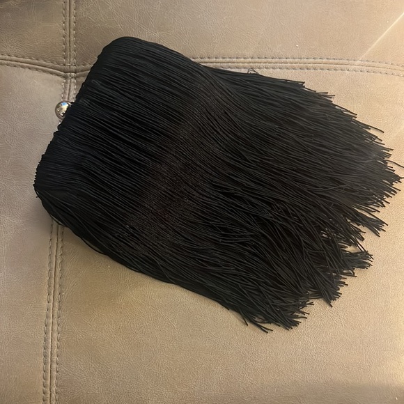 Black Fringe Evening Clutch Bag with Pearl Strap - Picture 4 of 4